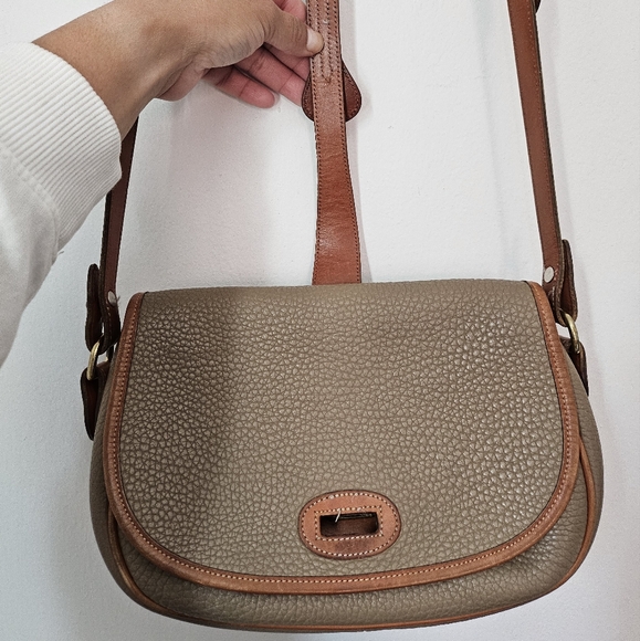 Vintage Dooney and Bourke Tack Bag. R52. - Picture 15 of 15